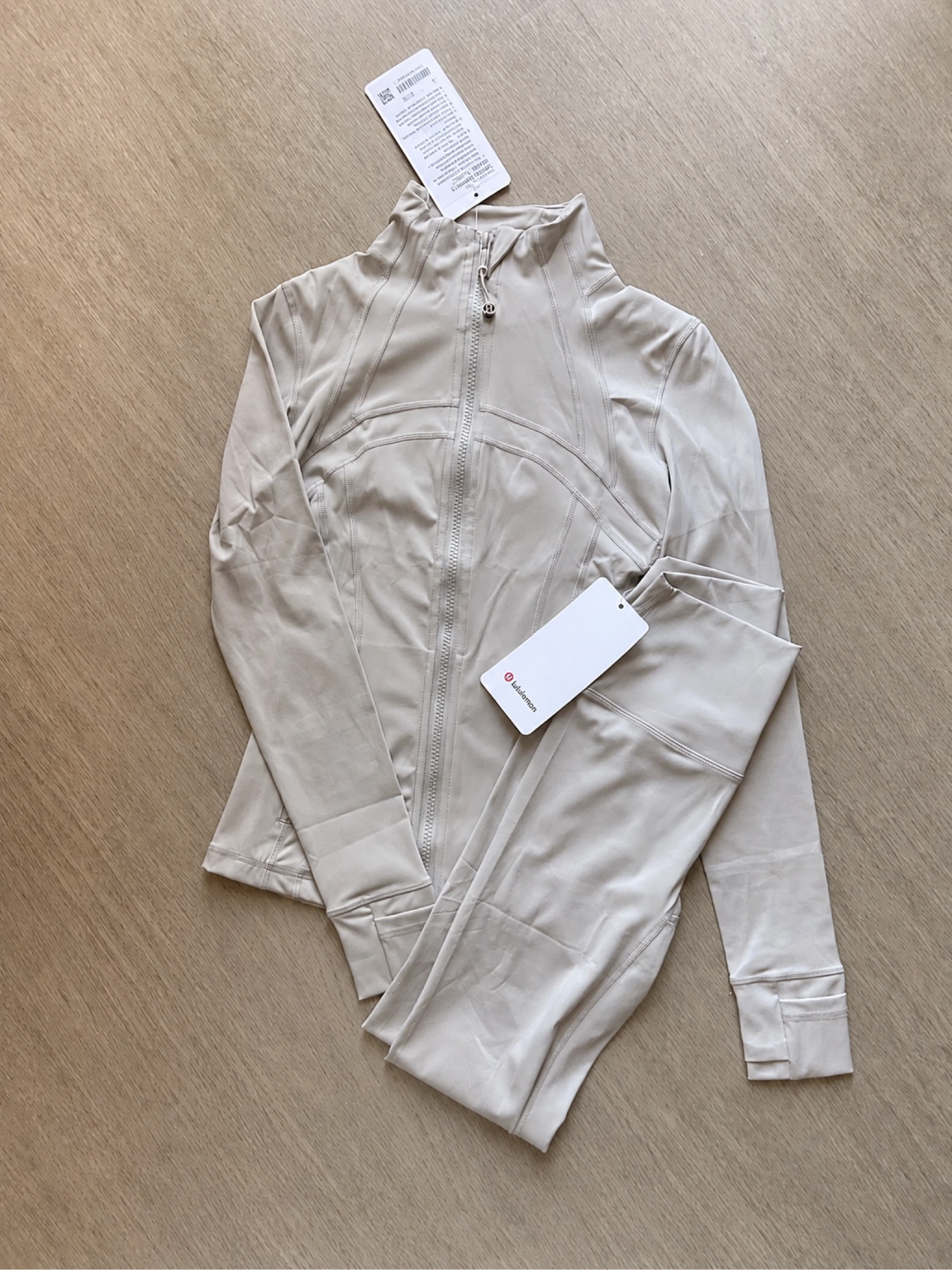 Ensemble lululemon